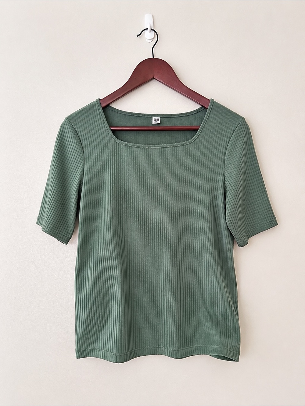 UNIQLO Sage Green Ribbed Square Neck Top Size M Excellent Condition